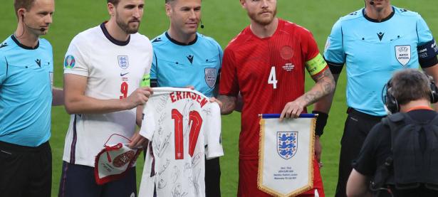 乐鱼体育入口-欧洲杯预选赛：双方对拼，胜负见分晓