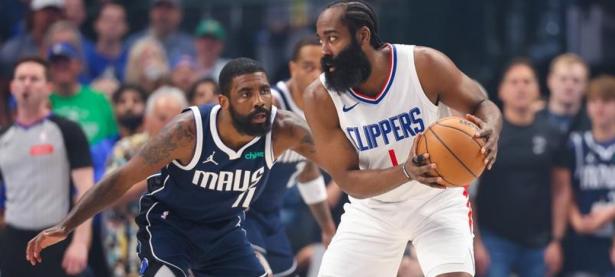 乐鱼体育在线-快船主帅因伤离队，球队面临新考验