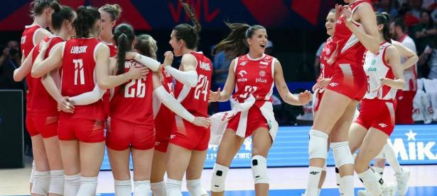 乐鱼体育官方登录入口-波兰队在关键比赛中击败挑战者