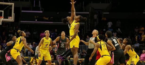 乐鱼体育直播-包含NBA球员实力悍不可挡，赛场上尽展风采！的词条