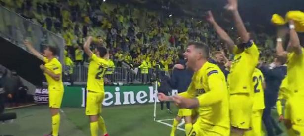 乐鱼体育亚洲官网-曼联与比利亚雷亚尔战平，出线压力依旧