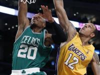 乐鱼体育官方-包含步行者客场击败凯尔特人，伦纳德贡献全队最高得分的词条