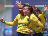 世界体育赛场，女子球队实力擒获冠军