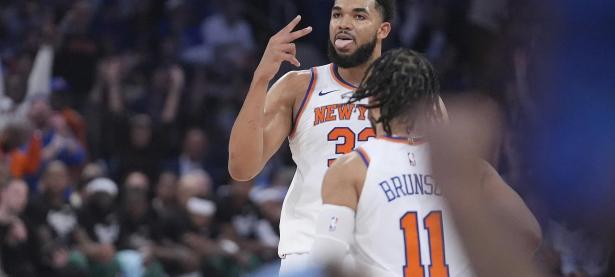 乐鱼体育官网-玫瑰复出表现抢眼，助球队逆转取胜的简单介绍