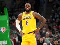 乐鱼体育app-活塞中锋表现出色，独得分领队夺胜