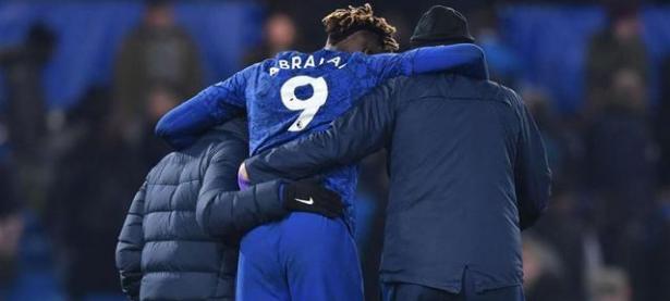 乐鱼体育网页版-阿森纳客场挫败，客串蓝军黑洞