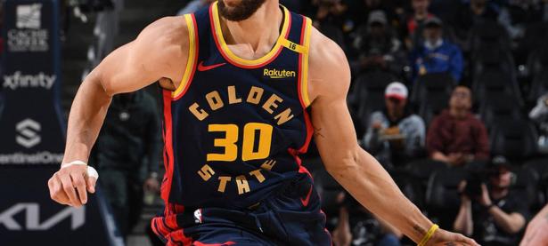 乐鱼体育app下载-火箭遭遇连败，库里再度发挥出色