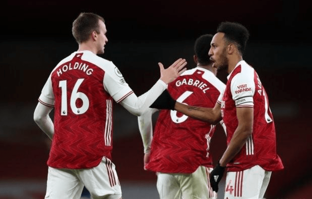 巴拉多利德大胜,登顶积分榜 巴拉多利德大胜,登顶积分榜