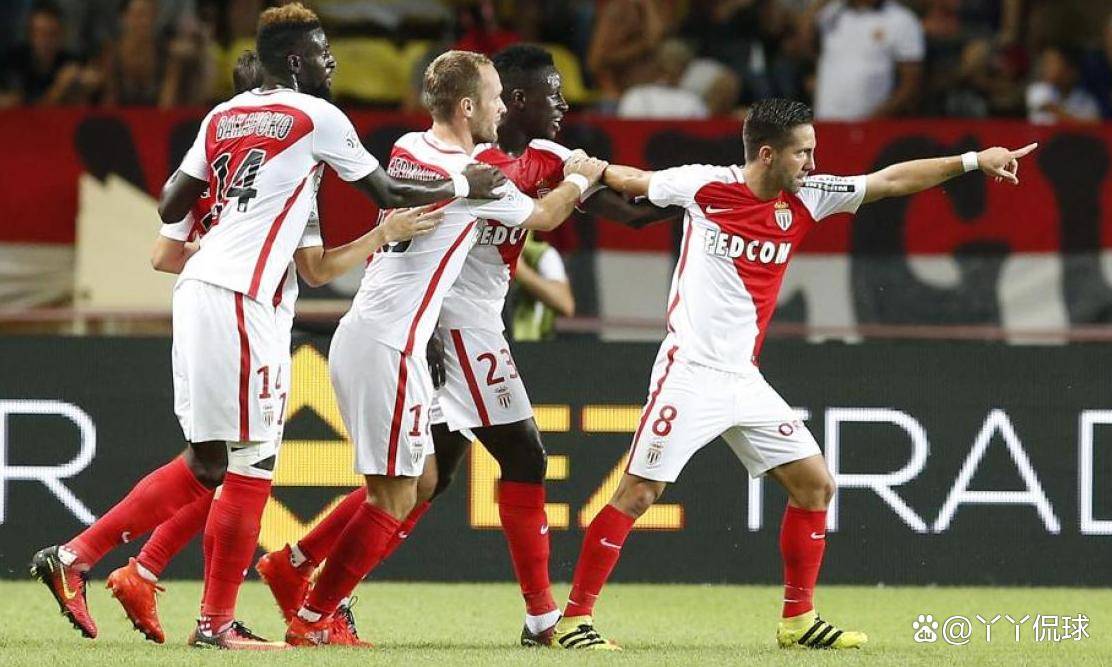 摩纳哥队迎战里尔进行激烈对决