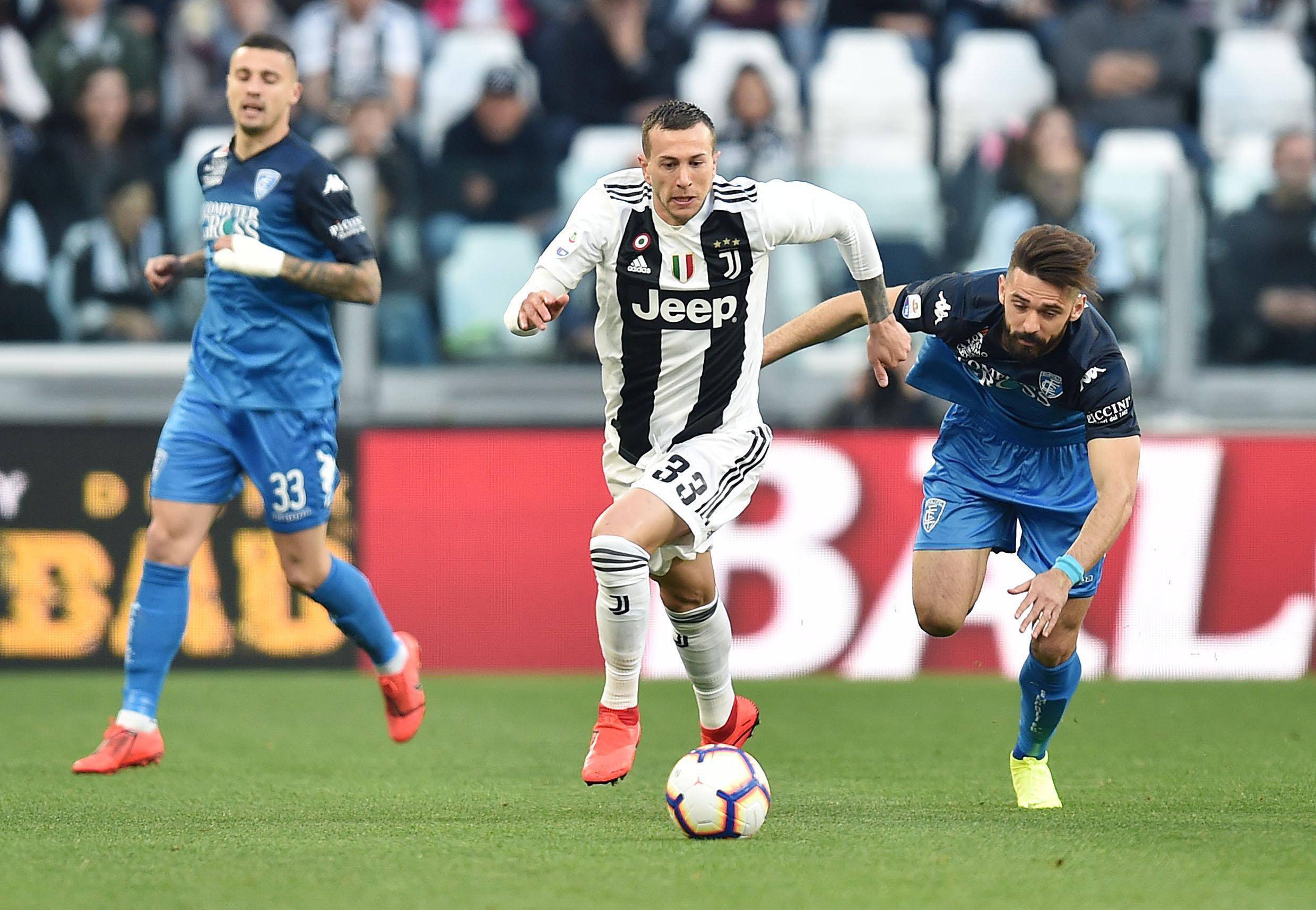 意大利联赛阻击尤文图斯,小组取胜 意大利联赛阻击尤文图斯,小组取胜