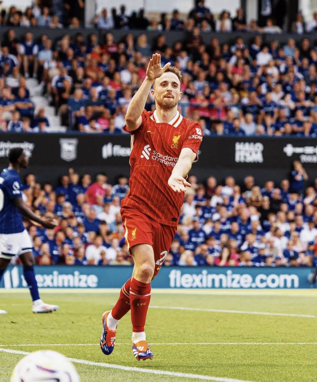 利物浦主场遭遇惊险逆转，输掉比赛