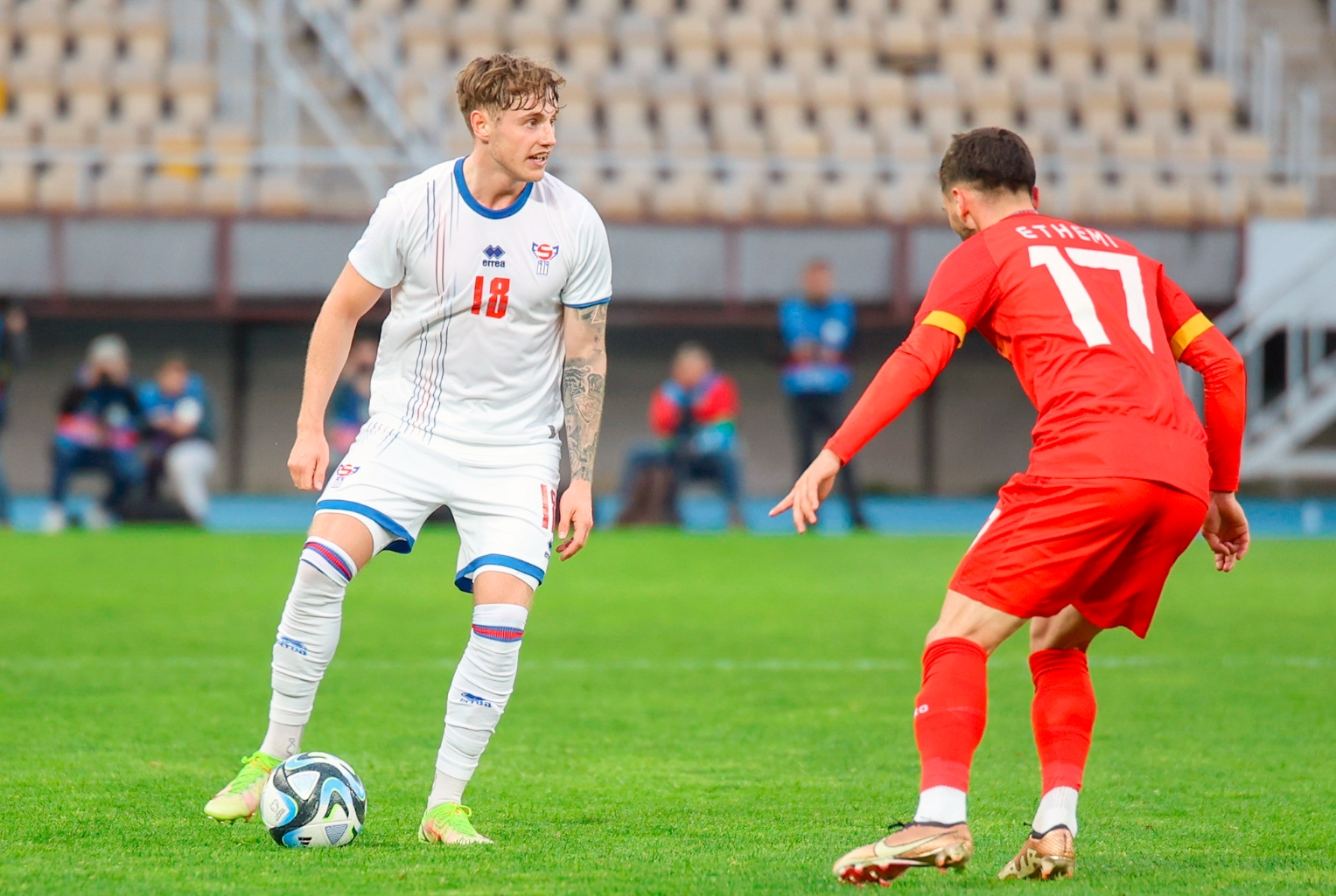 包含北马其顿2-1保加利亚，欧锦赛晋级的词条