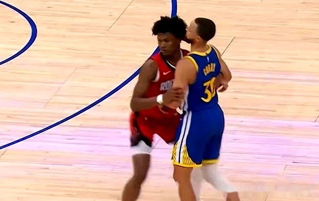 勇士三分大战落败，客场负于火箭的简单介绍